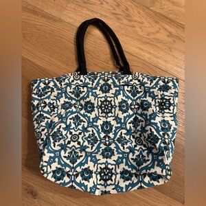 Lulu Dharma Patterned Canvas Tote Bag in Teal and White